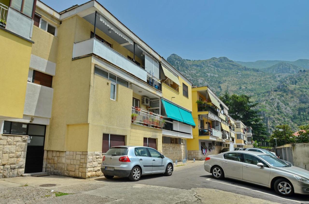 Apartment Oaza Kotor Exteriör bild