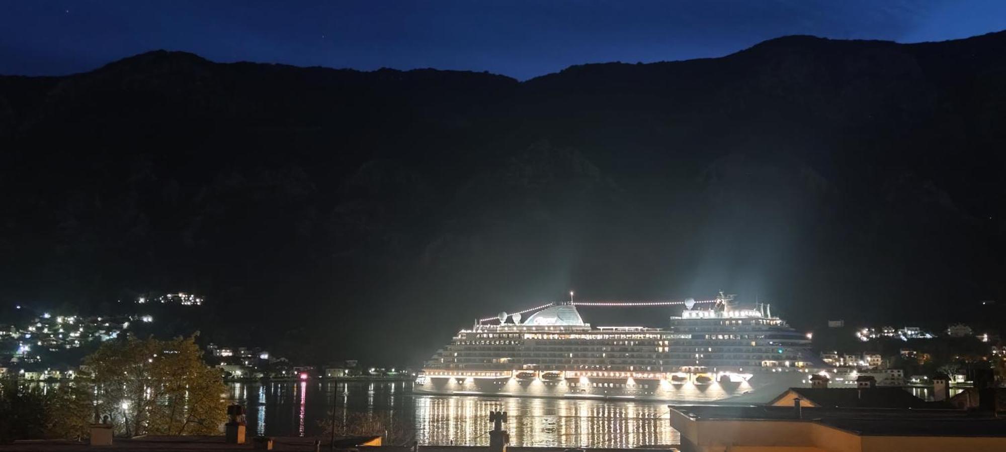 Apartment Oaza Kotor Exteriör bild